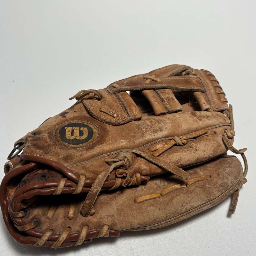 Wilson A9845 Baseball Glove RHT
